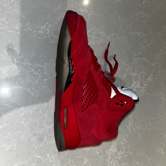 Jordan 5 Red Suade - Picture 3 of 11